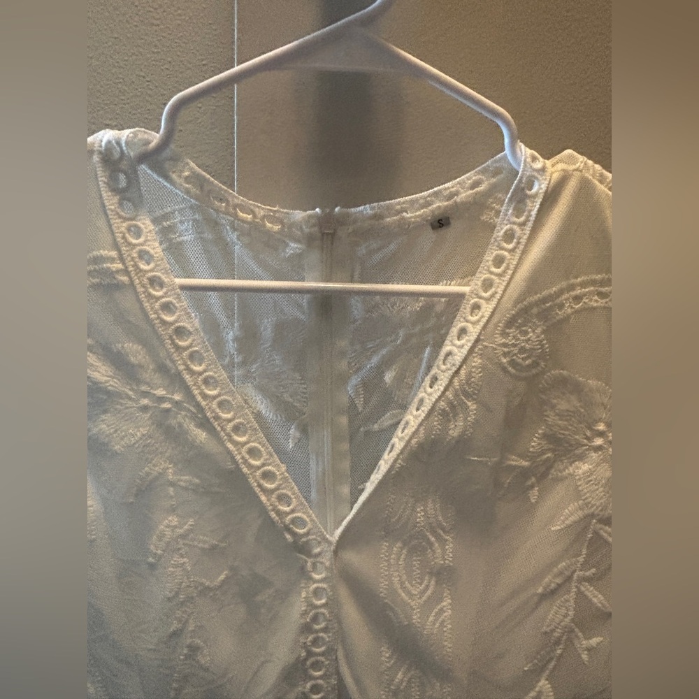 White Lace Dress - Picture 6 of 8